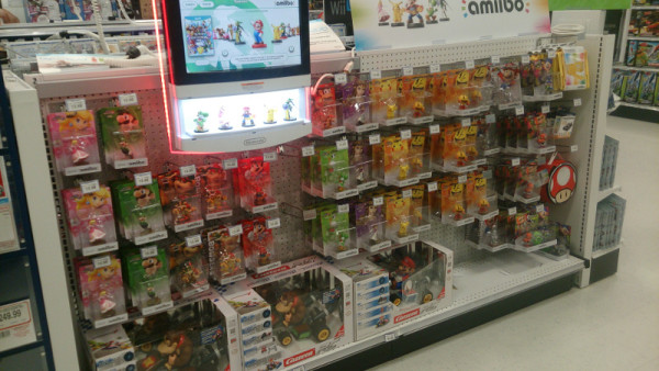 The best amiibo set up I've seen. This is a Toys 'R' Us in Hamilton, Ontario.